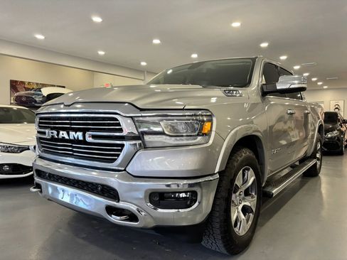 Used 2020 RAM 1500 Laramie AWD/4WD image 3
