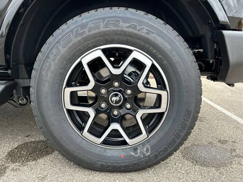 New 2026 Ford Bronco Outer Banks AWD/4WD image 23