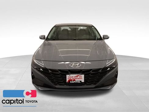 Used 2023 Hyundai Elantra Limited FWD image 6