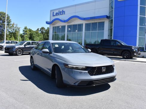 New 2026 Honda Accord EX-L image 1