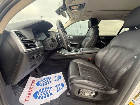Used 2022 BMW X7 xDrive40i w/ Luxury Seating Package image 29