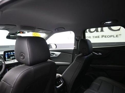 Used 2023 Chevrolet Blazer LT FWD image 24