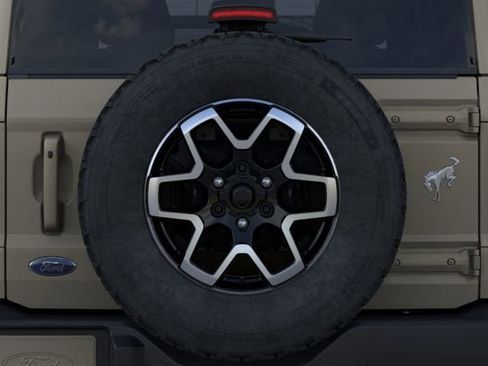 New 2025 Ford Bronco Outer Banks AWD/4WD image 25