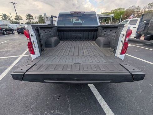 Used 2024 Chevrolet Silverado 1500 High Country RWD image 15