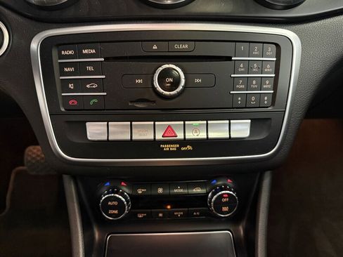 Used 2018 Mercedes-Benz CLA 250 image 33