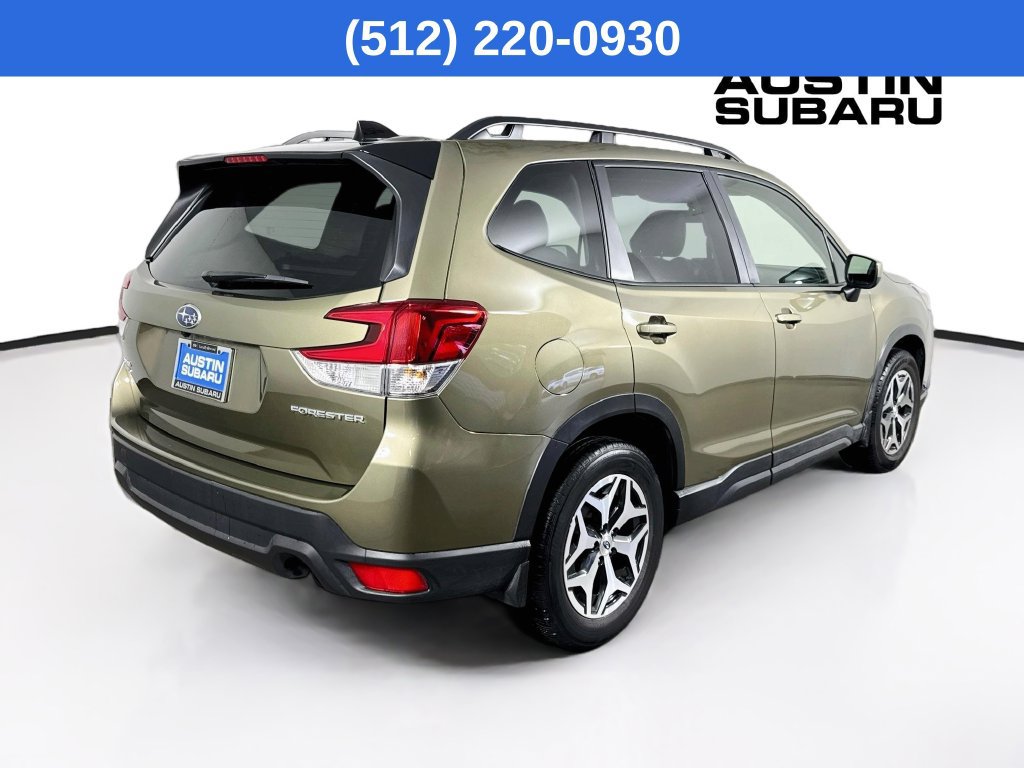 Used 2024 Subaru Forester Premium AWD/4WD image 8