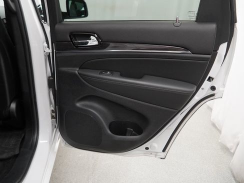 Used 2021 Jeep Grand Cherokee Overland image 48