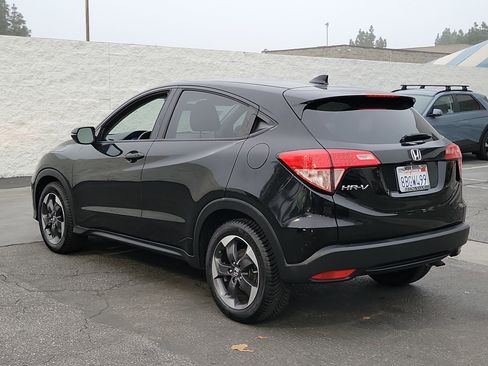 Used 2018 Honda HR-V EX image 29
