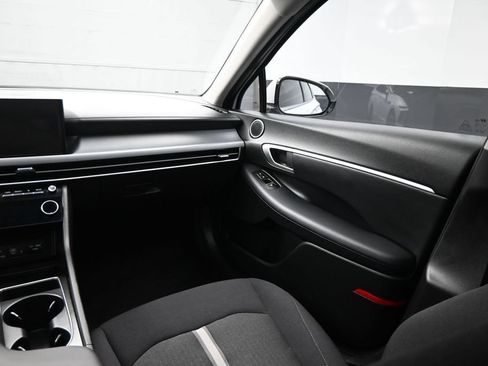 Used 2025 Hyundai Sonata SEL FWD image 13