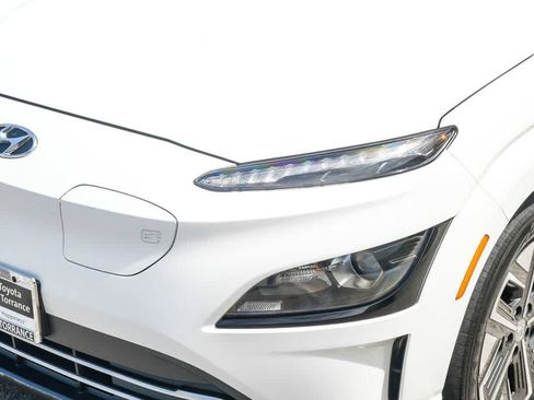 Used 2023 Hyundai Kona SE FWD image 5