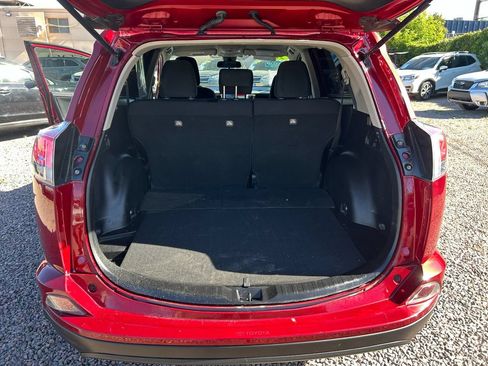 Used 2018 Toyota RAV4 LE w/ All Weather Liner Package AWD/4WD image 23