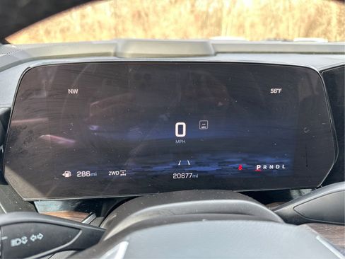 Certified 2025 Chevrolet Tahoe LT AWD/4WD image 17