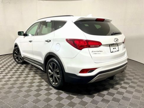Used 2018 Hyundai Santa Fe Sport w/ 2.0T Ultimate Tech Package 05 AWD/4WD image 14