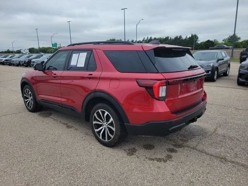 Used 2025 Ford Explorer ST-Line AWD/4WD image 25