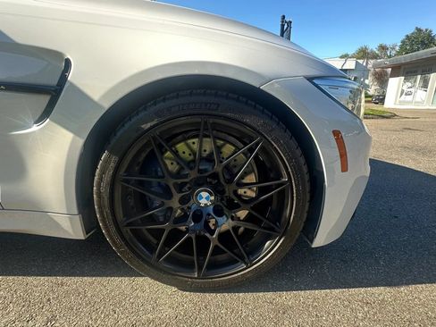 Used 2016 BMW M4 Convertible RWD image 11