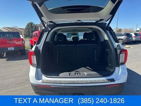 Used 2025 Ford Explorer Active image 6