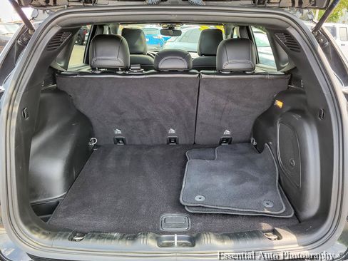 Used 2022 Jeep Compass High Altitude AWD/4WD image 28