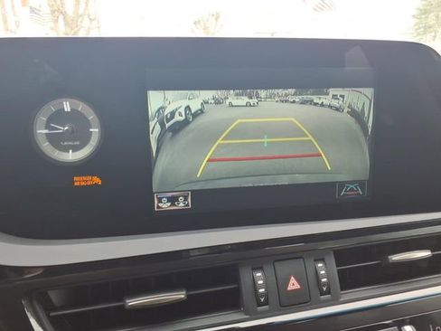 Used 2022 Lexus ES 350 w/ Premium Package image 19