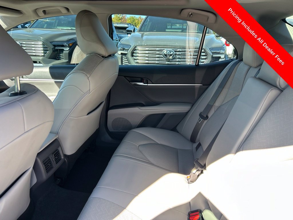 Used 2022 Toyota Camry XLE w/ Navigation Package FWD image 16