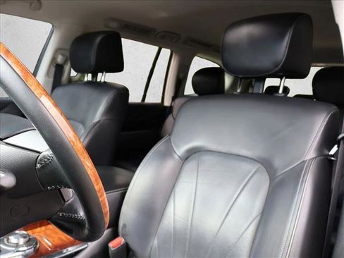 Used 2017 INFINITI QX80 4WD w/ Deluxe Technology Package image 13