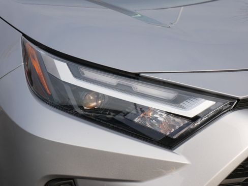 Used 2025 Toyota RAV4 XLE image 16