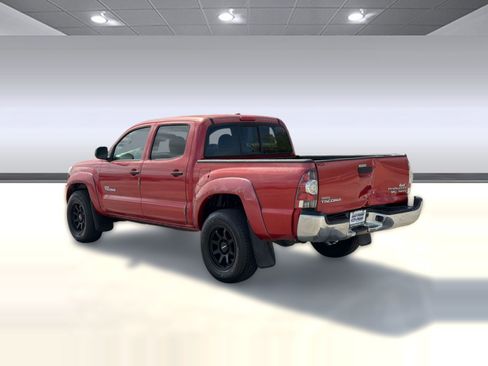 Used 2010 Toyota Tacoma PreRunner image 3