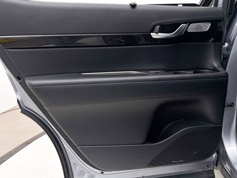 Used 2021 Hyundai Palisade Limited image 33