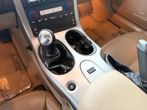 Used 2005 Chevrolet Corvette Coupe w/ Preferred Equipment Group image 33