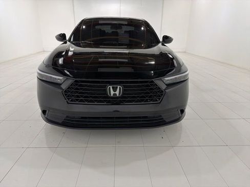 Used 2024 Honda Accord Sport image 8