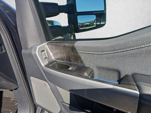 Certified 2024 Ford F250 Lariat w/ Black Appearance Package image 11