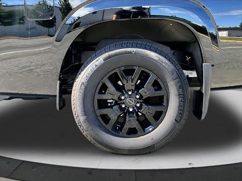 Used 2026 Nissan Frontier SV w/ SV Convenience Package RWD image 33