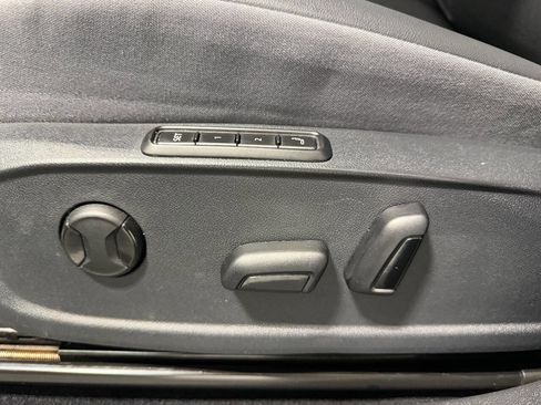 Used 2023 Volkswagen ID.4 Pro S image 27