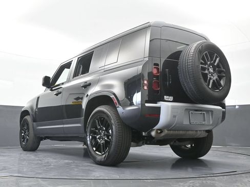 Used 2025 Land Rover Defender 110 S AWD/4WD image 64