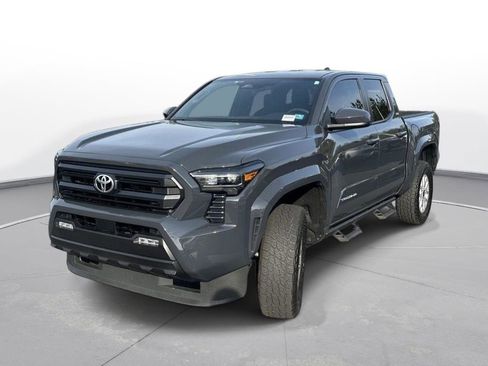 Used 2024 Toyota Tacoma SR5 image 2