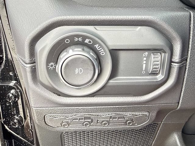 New 2026 Jeep Wrangler Unlimited Sahara w/ Whitecap Package AWD/4WD image 29