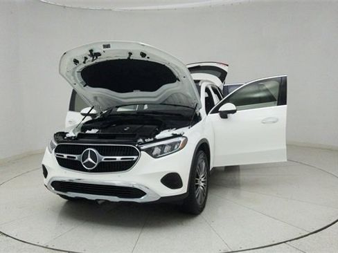 Used 2025 Mercedes-Benz GLC 300 image 69
