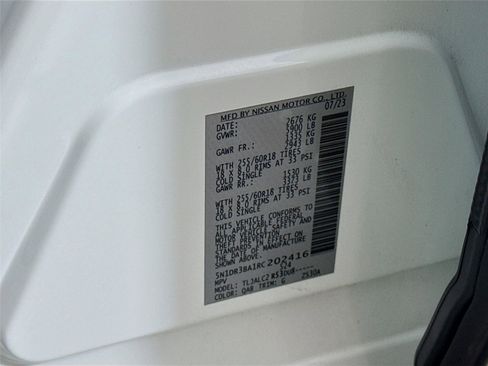 Used 2024 Nissan Pathfinder SV image 31