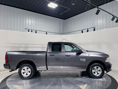 Used 2019 RAM 1500 Express AWD/4WD image 10