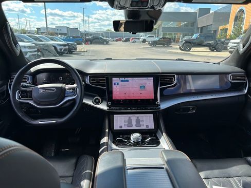 Certified 2023 Jeep Grand Wagoneer L Series III w/ Rear Seat Video Group 1 AWD/4WD image 9
