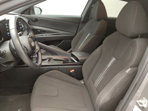 Used 2025 Hyundai Elantra Sport w/ Cargo Package FWD image 17