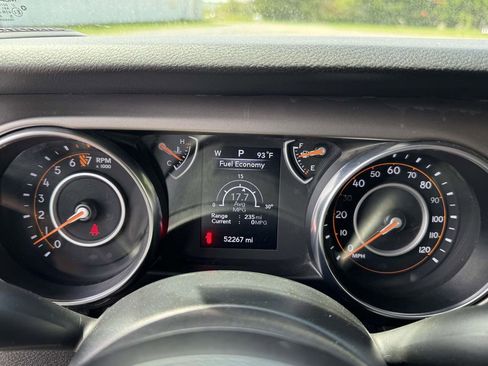 Used 2020 Jeep Wrangler Unlimited Sport AWD/4WD image 25