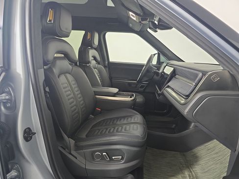 Used 2024 Rivian R1S Adventure AWD/4WD image 24