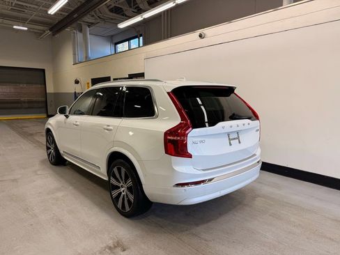Used 2024 Volvo XC90 B5 Plus w/ Protection Package Premier image 3
