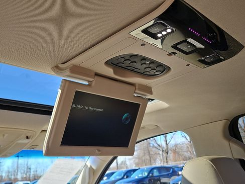 Used 2016 Cadillac Escalade ESV Luxury image 11