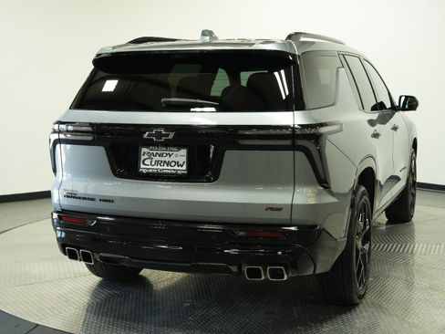 Used 2024 Chevrolet Traverse RS w/ LPO, Floor Liner Package AWD/4WD image 8