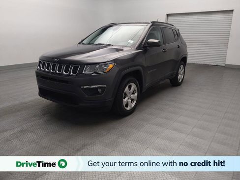 Used 2019 Jeep Compass Latitude w/ Cold Weather Group AWD/4WD image 1