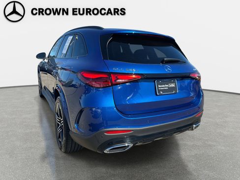 Used 2025 Mercedes-Benz GLC 350e 4MATIC image 9