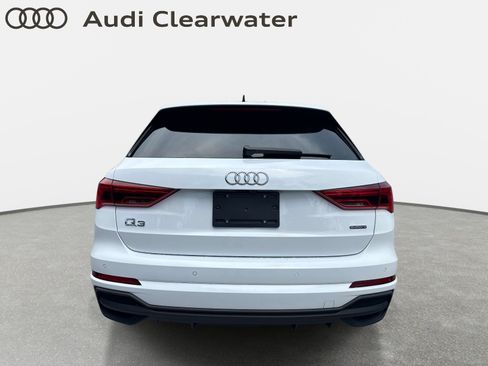 Certified 2025 Audi Q3 2.0T Premium AWD/4WD image 8
