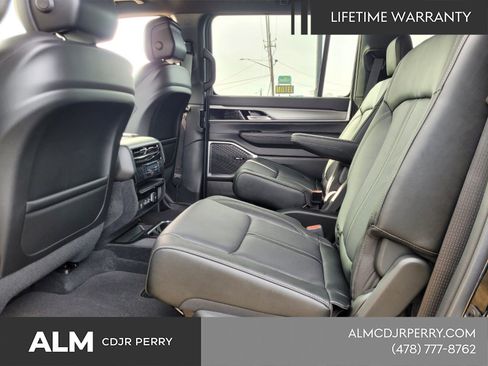 New 2026 Jeep Grand Wagoneer Limited AWD/4WD image 5