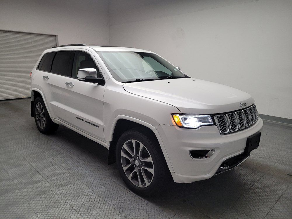 Used 2017 Jeep Grand Cherokee Overland AWD/4WD image 13